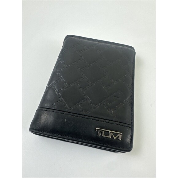 TUMI Leather Wallet Black Embossed Logo Pattern Bifold Small Credit Card Slots - Picture 3 of 14